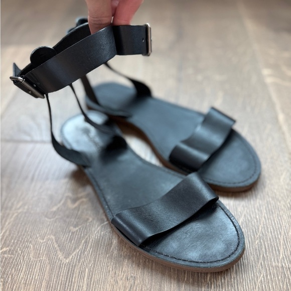 Madewell Black Leather Sandals - Picture 3 of 5